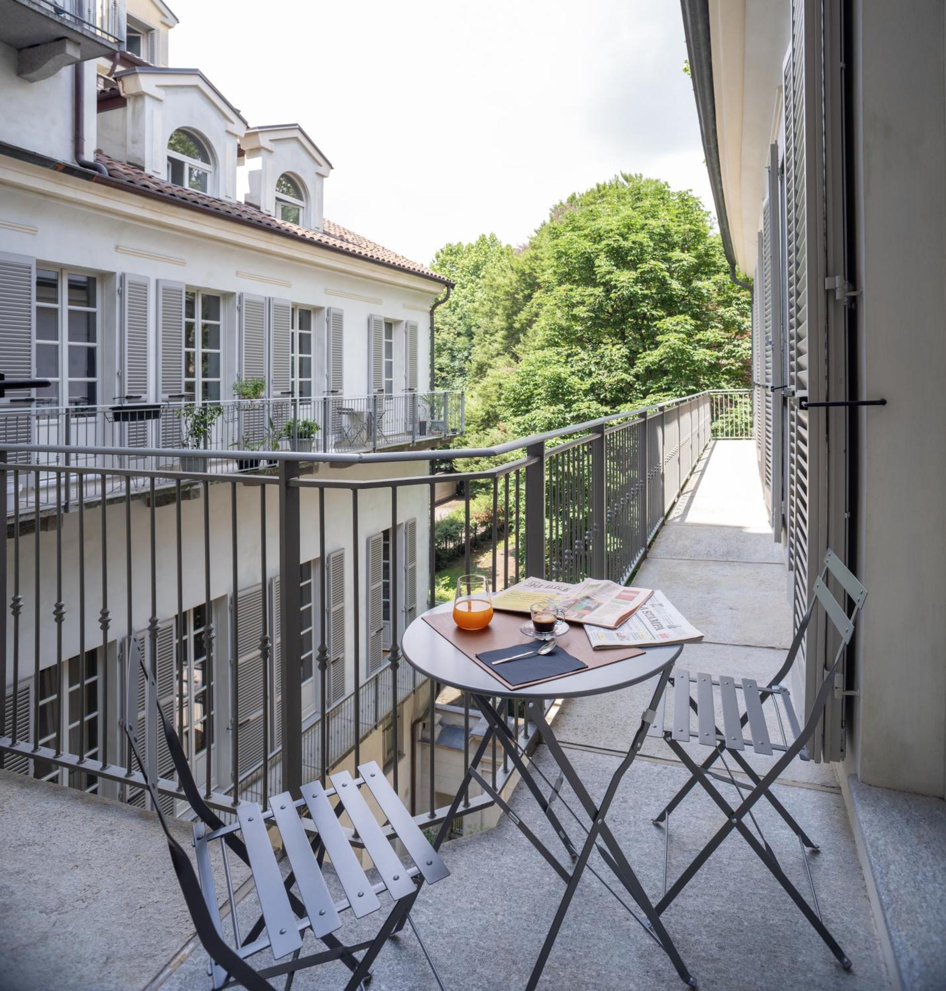 Palazzo Del Carretto-art Apartments&guesthouse * Torino