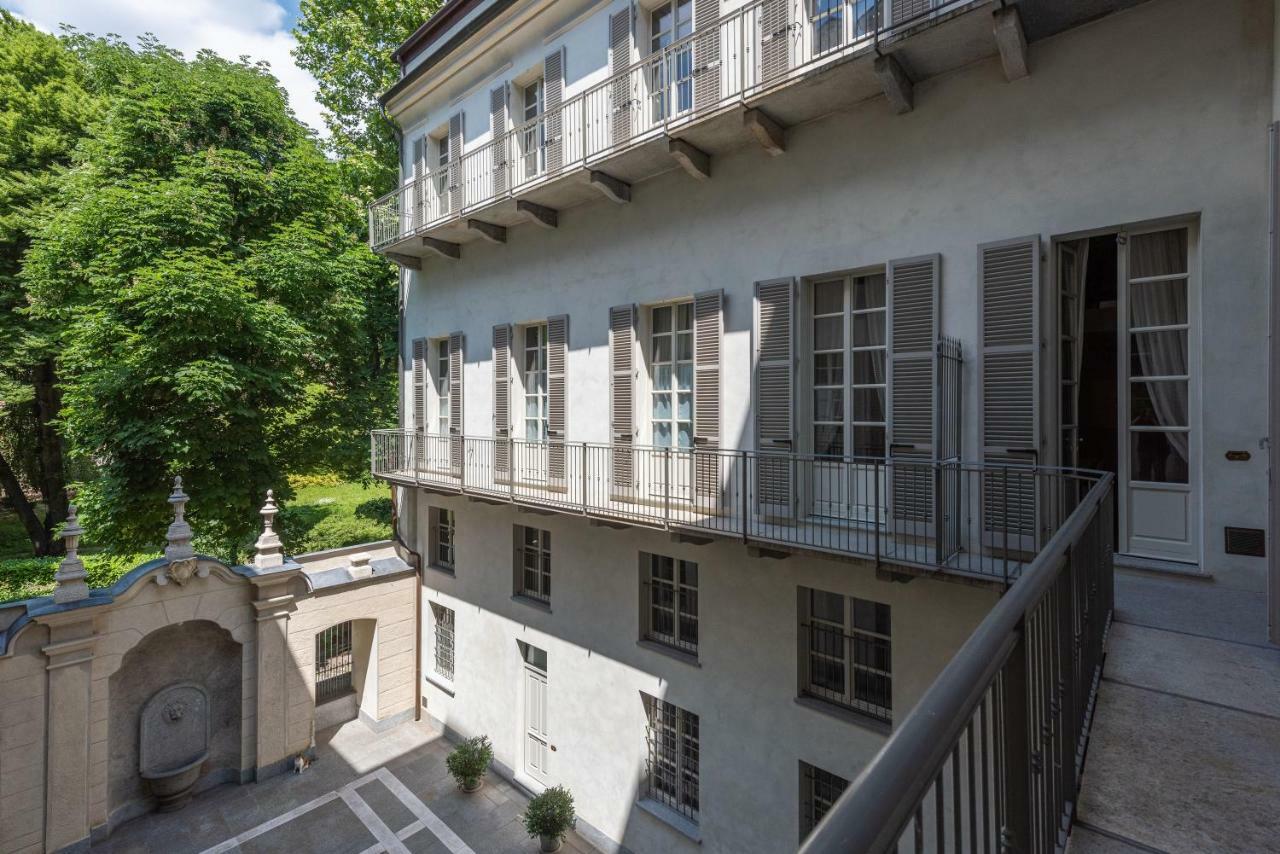 Palazzo Del Carretto-art Apartments&guesthouse