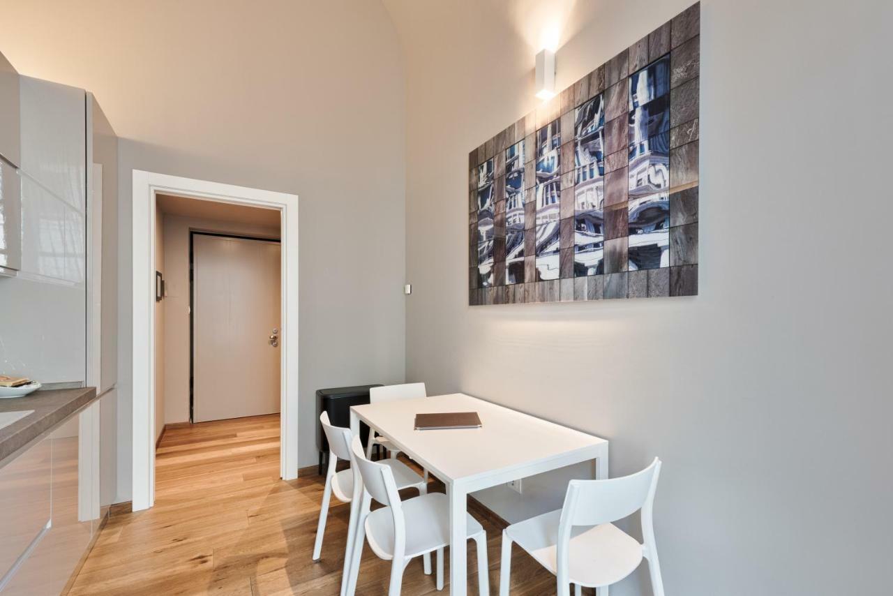 Palazzo Del Carretto-art And Turin